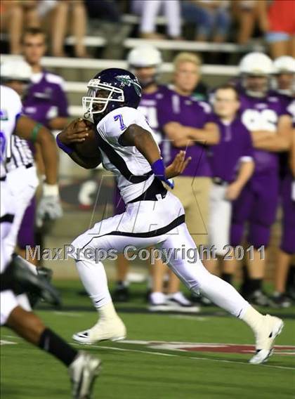 Thumbnail 3 in Winton Woods vs. Elder (Skyline Crosstown Showdown) photogallery.