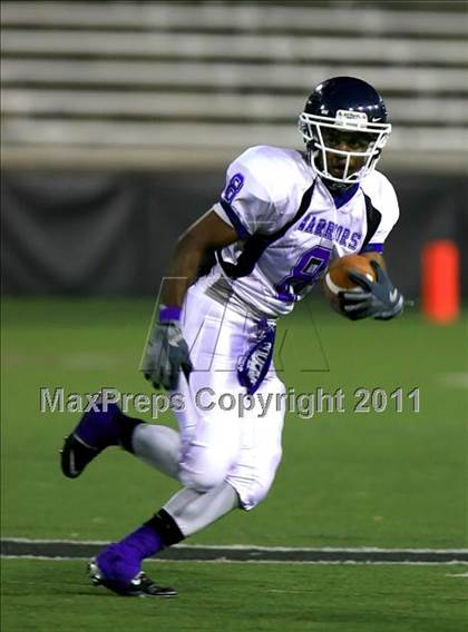 Thumbnail 2 in Winton Woods vs. Elder (Skyline Crosstown Showdown) photogallery.