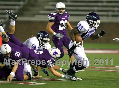 Thumbnail 2 in Winton Woods vs. Elder (Skyline Crosstown Showdown) photogallery.