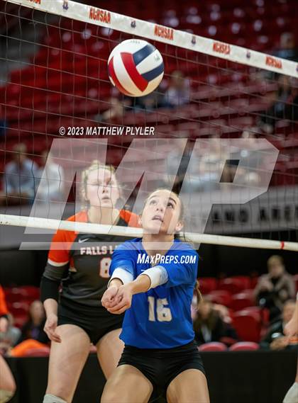 Thumbnail 2 in Polk County vs Falls Lake (NCHSAA 1A Final) photogallery.