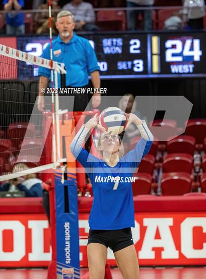Thumbnail 3 in Polk County vs Falls Lake (NCHSAA 1A Final) photogallery.
