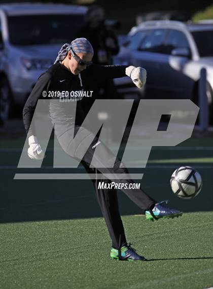 Thumbnail 3 in Branson vs. Marin Academy (CIF NCS D4 Semifinal) photogallery.
