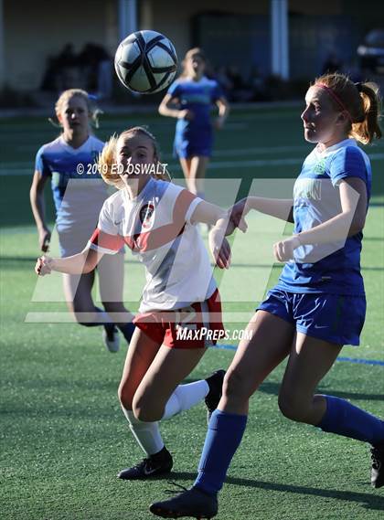 Thumbnail 3 in Branson vs. Marin Academy (CIF NCS D4 Semifinal) photogallery.