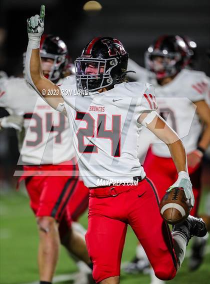 Thumbnail 2 in Mustang @ Edmond North photogallery.