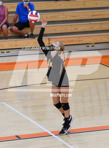Thumbnail 1 in Illini Central @ Illini Bluffs photogallery.