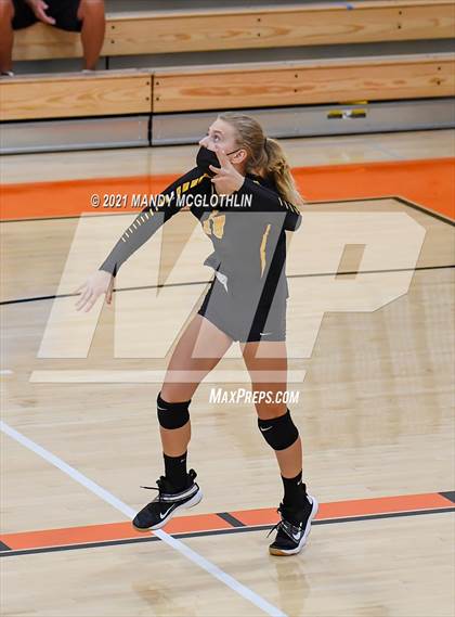 Thumbnail 2 in Illini Central @ Illini Bluffs photogallery.