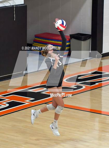 Thumbnail 3 in Illini Central @ Illini Bluffs photogallery.