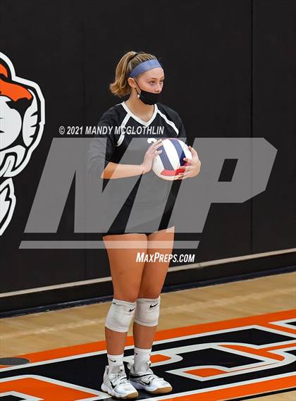 Thumbnail 2 in Illini Central @ Illini Bluffs photogallery.