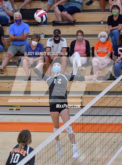 Thumbnail 1 in Illini Central @ Illini Bluffs photogallery.
