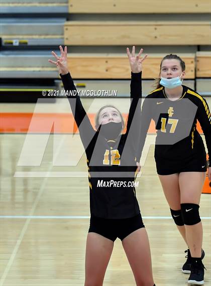 Thumbnail 1 in Illini Central @ Illini Bluffs photogallery.