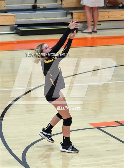 Thumbnail 1 in Illini Central @ Illini Bluffs photogallery.