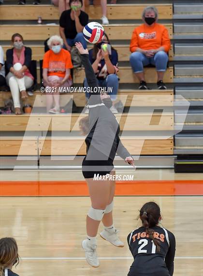 Thumbnail 3 in Illini Central @ Illini Bluffs photogallery.
