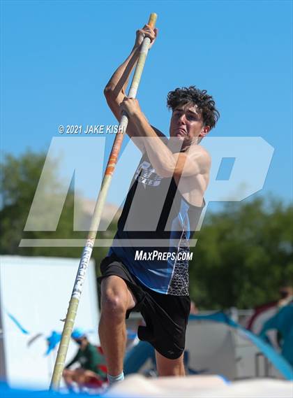 Thumbnail 1 in AIA D2 & D4 Track & Field Championship photogallery.
