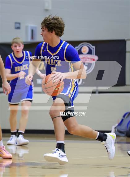 Thumbnail 2 in Hamshire-Fannett vs. Brock (Championship Tournament Ft. Worth) photogallery.