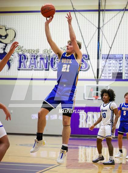 Thumbnail 2 in Hamshire-Fannett vs. Brock (Championship Tournament Ft. Worth) photogallery.