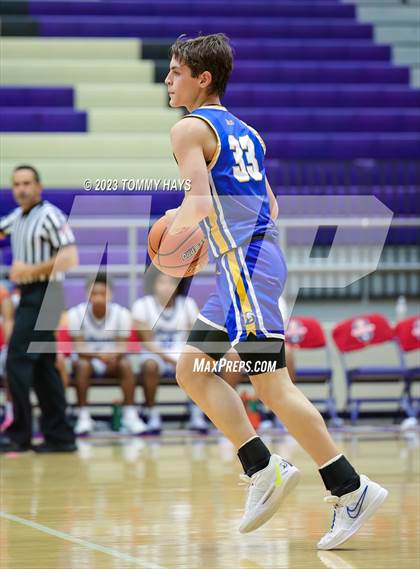 Thumbnail 1 in Hamshire-Fannett vs. Brock (Championship Tournament Ft. Worth) photogallery.