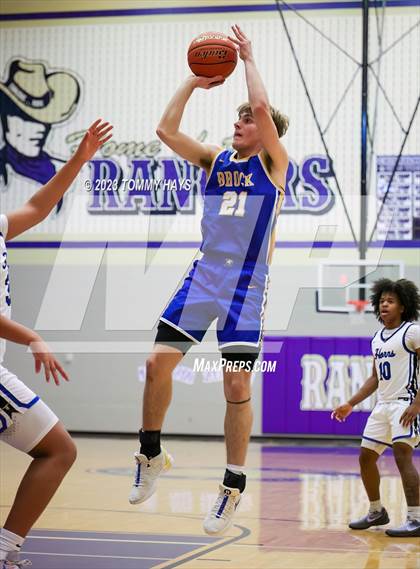 Thumbnail 3 in Hamshire-Fannett vs. Brock (Championship Tournament Ft. Worth) photogallery.