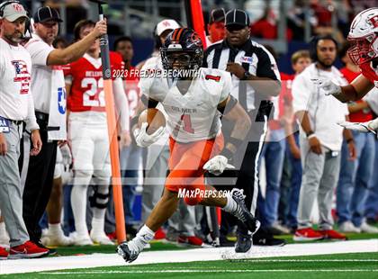 Thumbnail 3 in Gilmer vs. Bellville (UIL 4A D2 Football Final) photogallery.