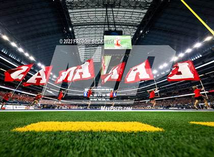 Thumbnail 1 in Gilmer vs. Bellville (UIL 4A D2 Football Final) photogallery.