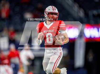 Thumbnail 3 in Gilmer vs. Bellville (UIL 4A D2 Football Final) photogallery.