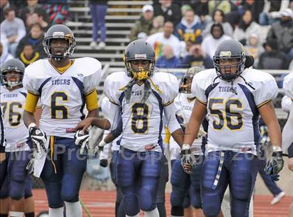 Thumbnail 1 in Inderkum vs. Casa Roble (CIF SJS D3 Final) photogallery.
