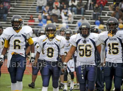 Thumbnail 3 in Inderkum vs. Casa Roble (CIF SJS D3 Final) photogallery.
