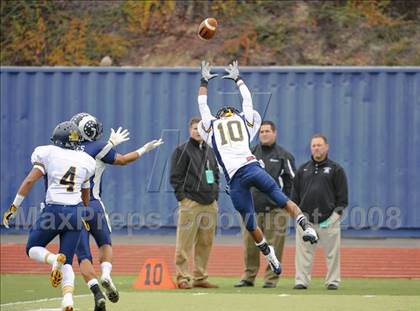 Thumbnail 3 in Inderkum vs. Casa Roble (CIF SJS D3 Final) photogallery.