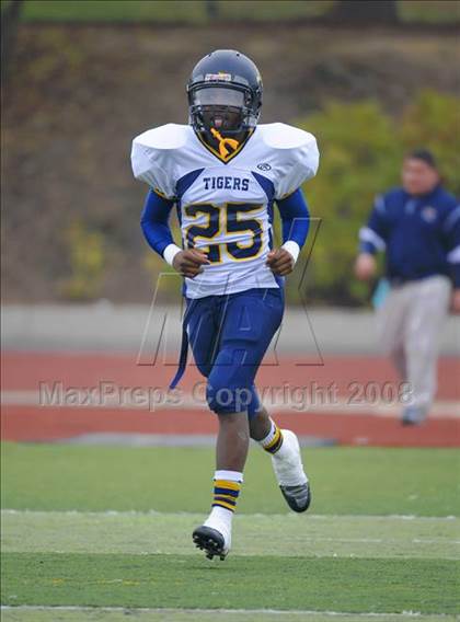 Thumbnail 2 in Inderkum vs. Casa Roble (CIF SJS D3 Final) photogallery.