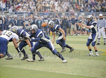 Thumbnail 1 in Inderkum vs. Casa Roble (CIF SJS D3 Final) photogallery.