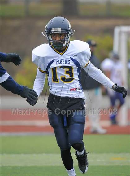 Thumbnail 2 in Inderkum vs. Casa Roble (CIF SJS D3 Final) photogallery.