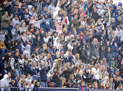 Thumbnail 3 in Inderkum vs. Casa Roble (CIF SJS D3 Final) photogallery.