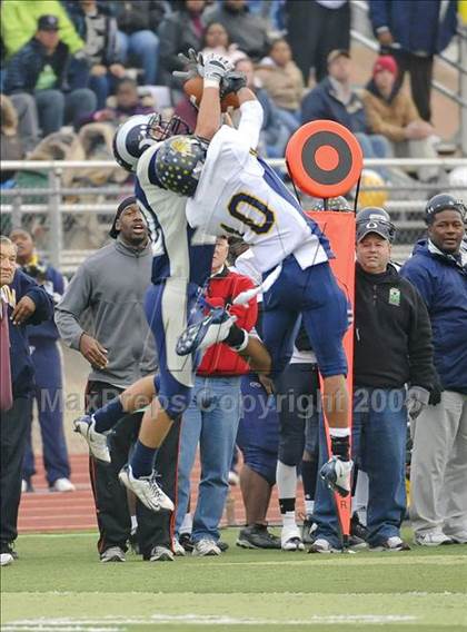 Thumbnail 3 in Inderkum vs. Casa Roble (CIF SJS D3 Final) photogallery.