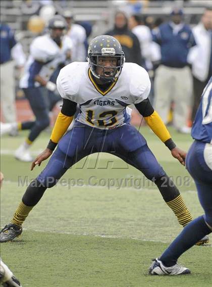 Thumbnail 3 in Inderkum vs. Casa Roble (CIF SJS D3 Final) photogallery.