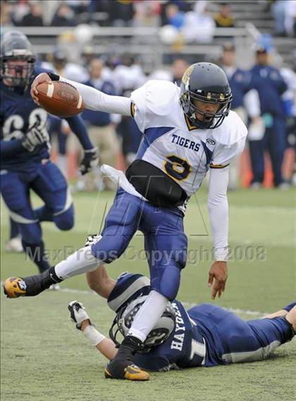Thumbnail 2 in Inderkum vs. Casa Roble (CIF SJS D3 Final) photogallery.