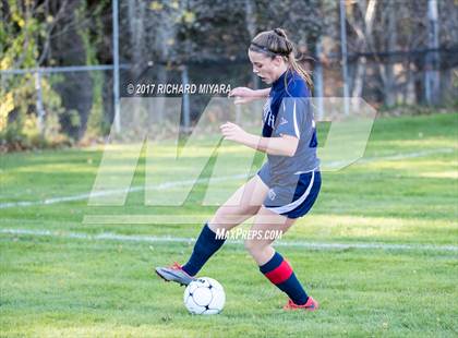 Thumbnail 2 in Bow vs. Plymouth photogallery.