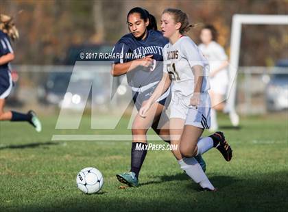 Thumbnail 3 in Bow vs. Plymouth photogallery.