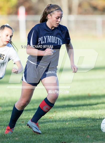 Thumbnail 1 in Bow vs. Plymouth photogallery.