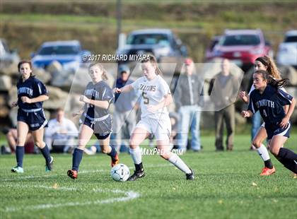 Thumbnail 1 in Bow vs. Plymouth photogallery.