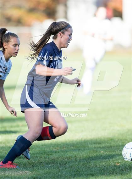 Thumbnail 2 in Bow vs. Plymouth photogallery.