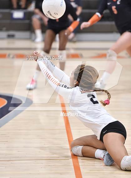 Thumbnail 3 in Tustin @ Cypress photogallery.