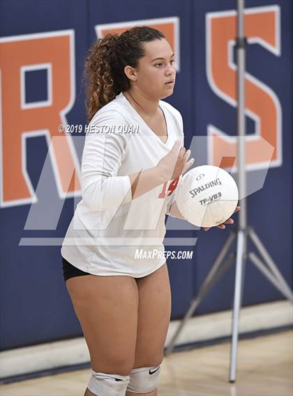 Thumbnail 1 in Tustin @ Cypress photogallery.