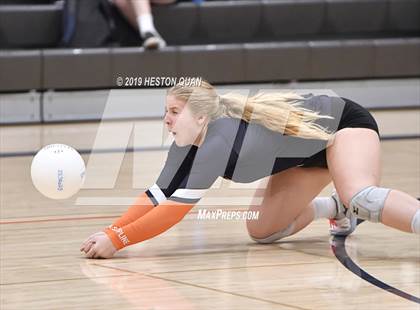 Thumbnail 1 in Tustin @ Cypress photogallery.