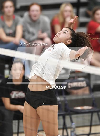 Thumbnail 2 in Tustin @ Cypress photogallery.