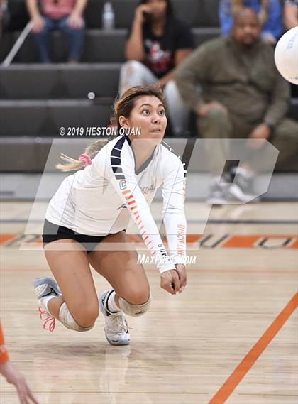 Thumbnail 1 in Tustin @ Cypress photogallery.