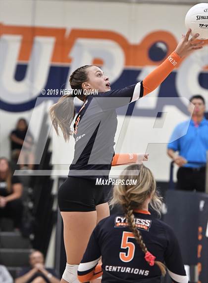 Thumbnail 2 in Tustin @ Cypress photogallery.