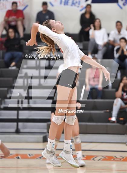 Thumbnail 1 in Tustin @ Cypress photogallery.