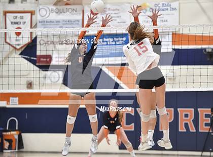 Thumbnail 2 in Tustin @ Cypress photogallery.