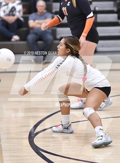 Thumbnail 1 in Tustin @ Cypress photogallery.