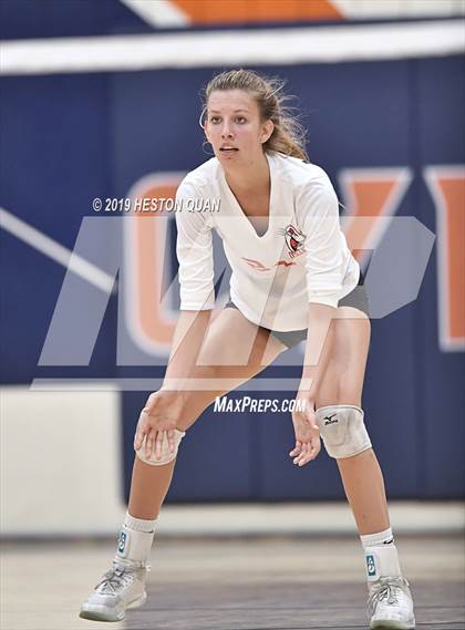 Thumbnail 1 in Tustin @ Cypress photogallery.