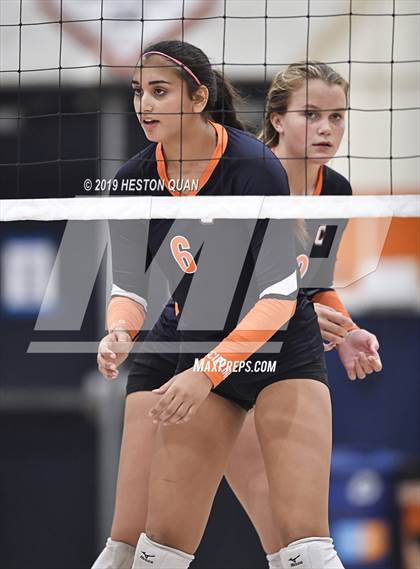 Thumbnail 1 in Tustin @ Cypress photogallery.